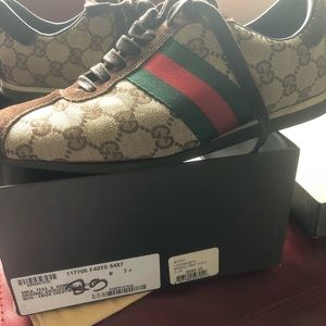 Gucci Sneakers